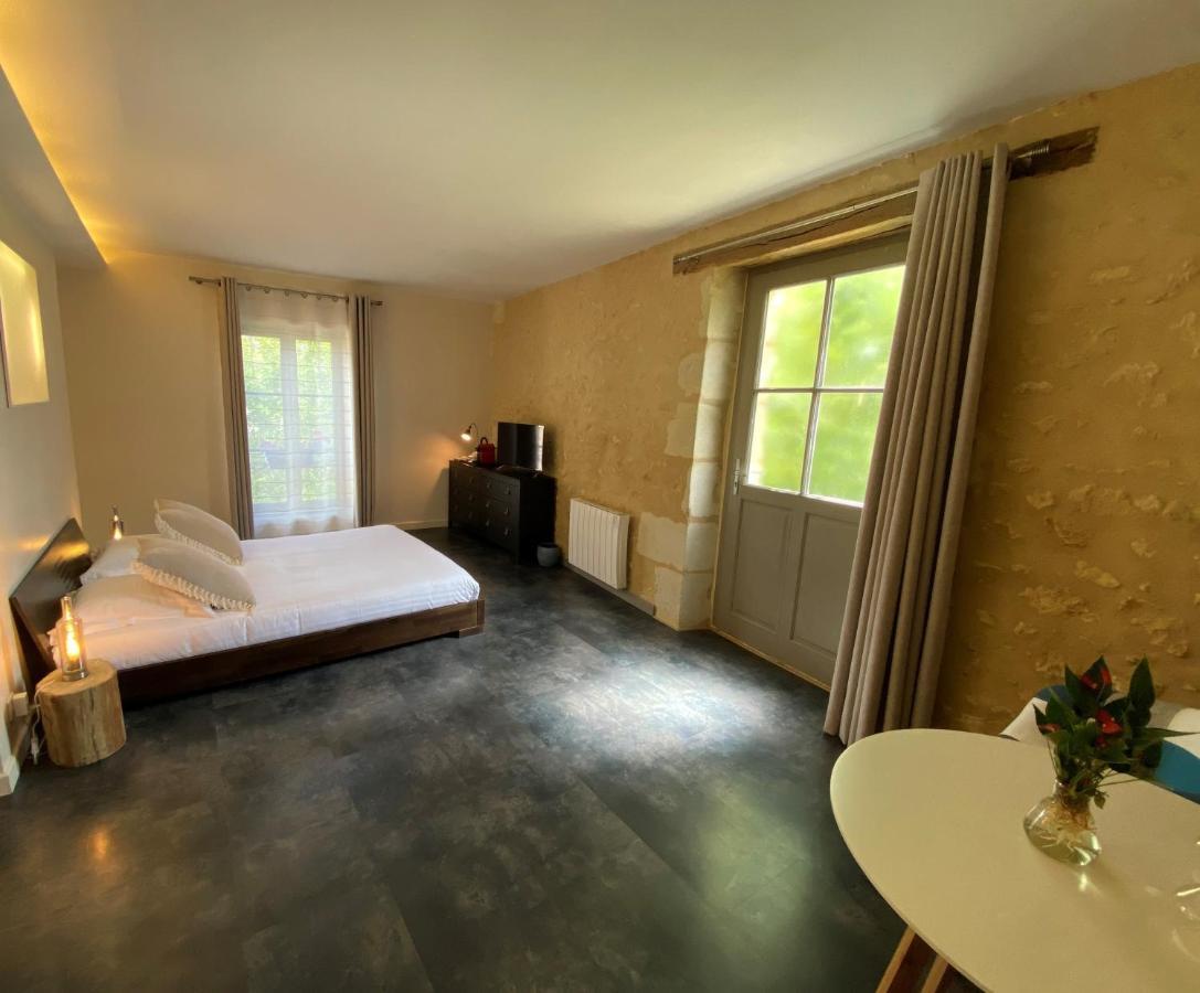 A L'Ombre D'Azay - Demeure D'Hotes - Guesthouse エクステリア 写真