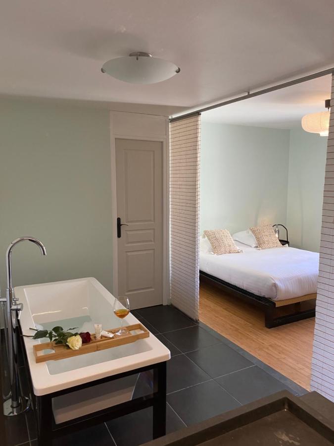 A L'Ombre D'Azay - Demeure D'Hotes - Guesthouse エクステリア 写真