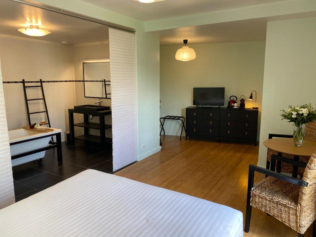 A L'Ombre D'Azay - Demeure D'Hotes - Guesthouse エクステリア 写真